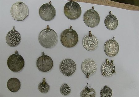 ۱۷۳ سکه‌‌ عتیقه با قدمت ۲ قرن در مرزهای سیستان کشف شد